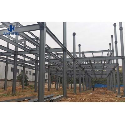 দীর্ঘস্থায়ী ইস্পাত কাঠামো ব্রিজ সহ প্রিফ্যাব্রিকেটেড গবাদি পশু খামার গরু হানগার শ্যাড