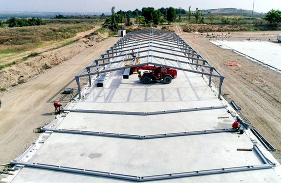 কাস্টম রঙের স্টিলের কাঠামো prefab পোল্ট্রি ফার্মে ঘোড়ার স্টল স্টেল প্ল্যান